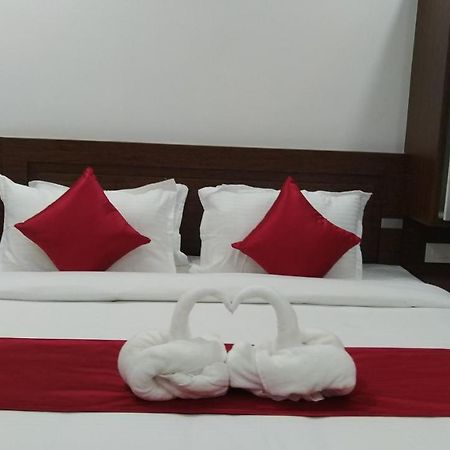Hotel Dream Castle Munnar Esterno foto