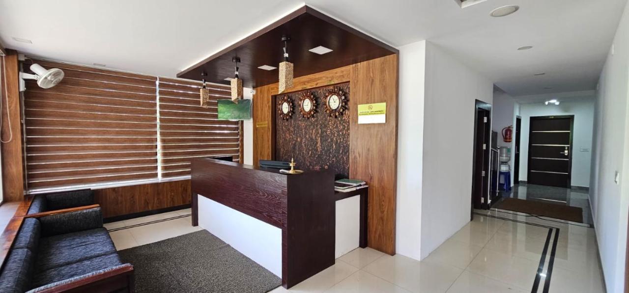 Hotel Dream Castle Munnar Esterno foto
